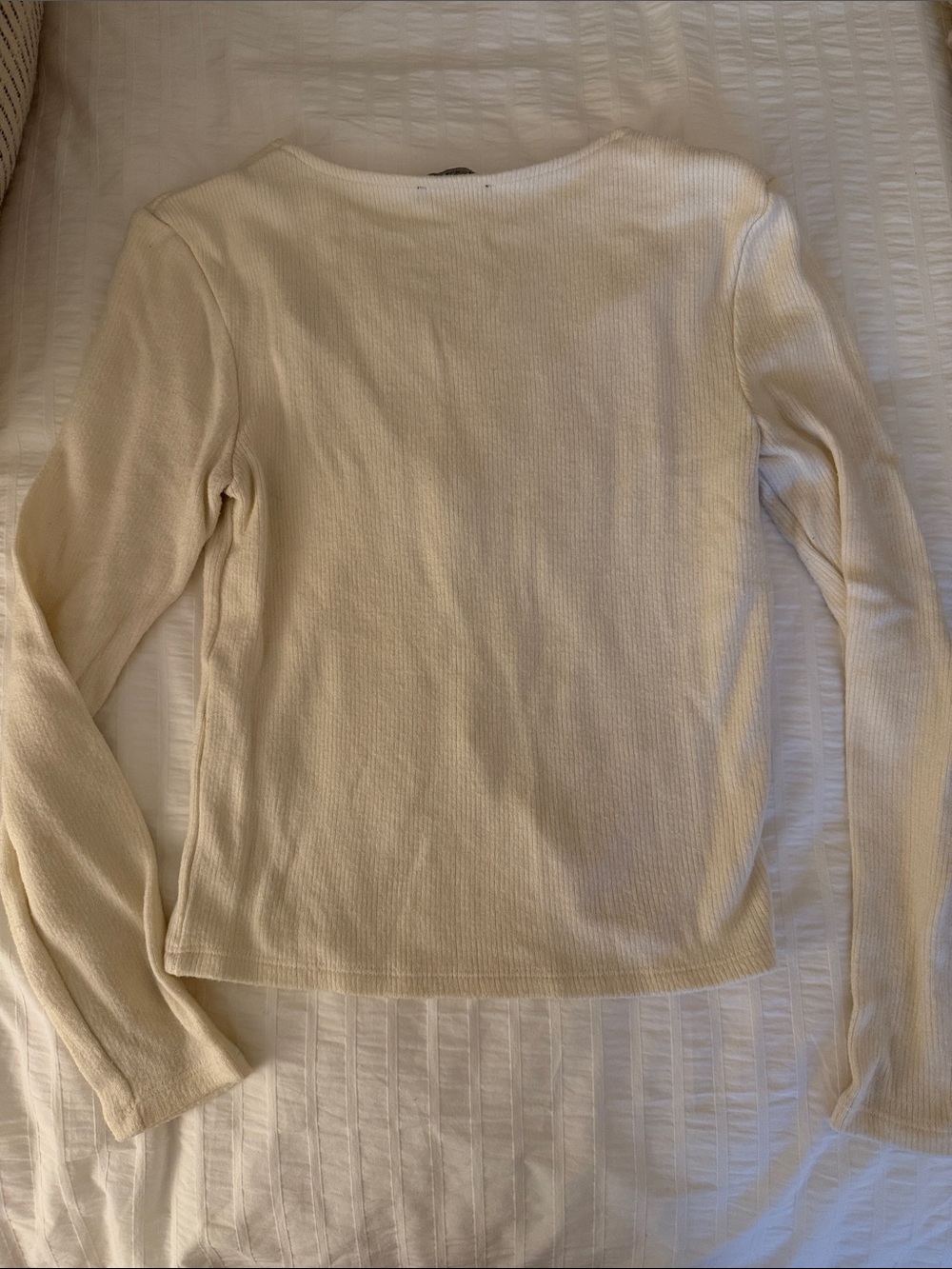 Zara Cream Ribbed V-Neck Button-Front Sweater - Picture 2 of 2